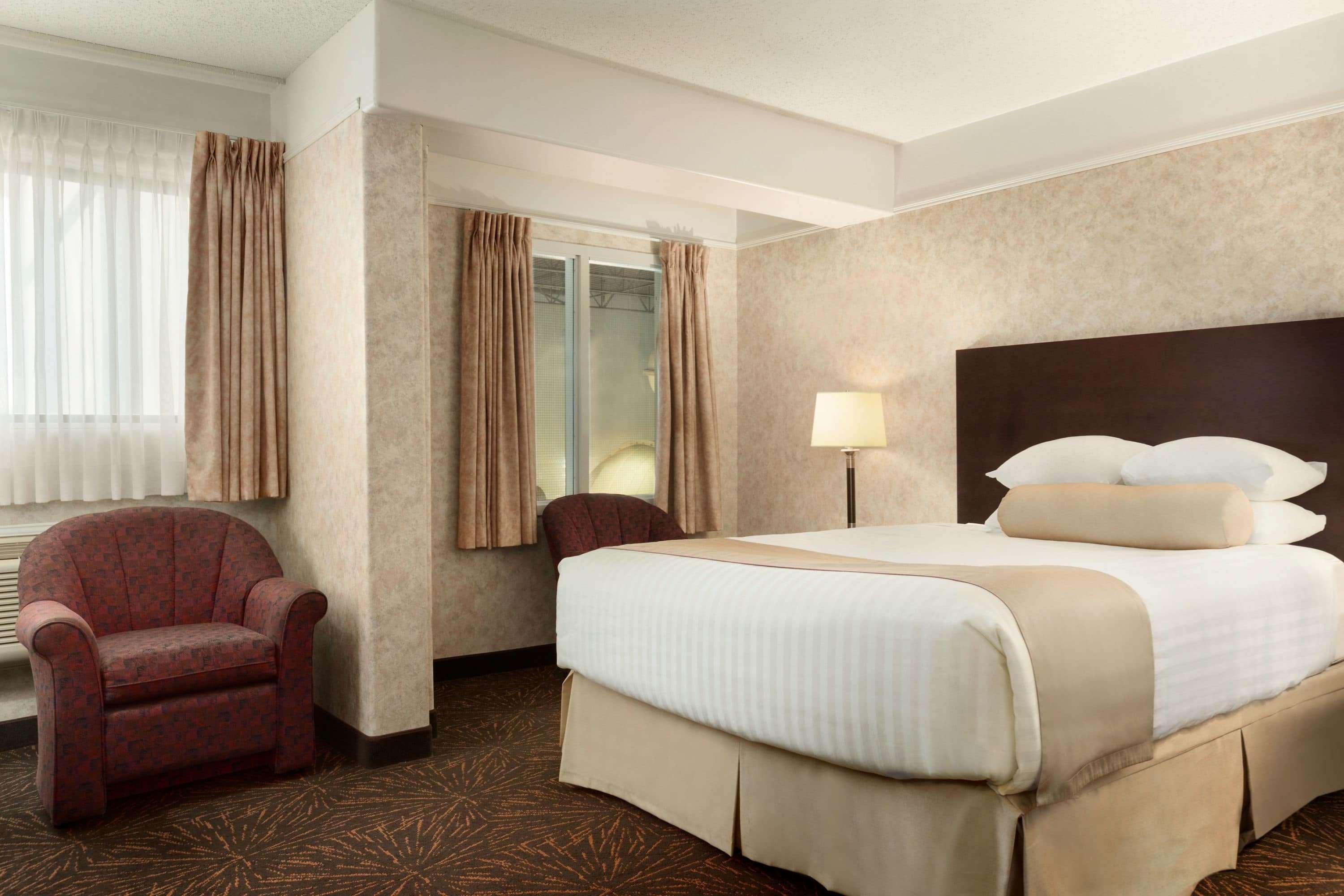 Travelodge By Wyndham Lloydminster Ngoại thất bức ảnh